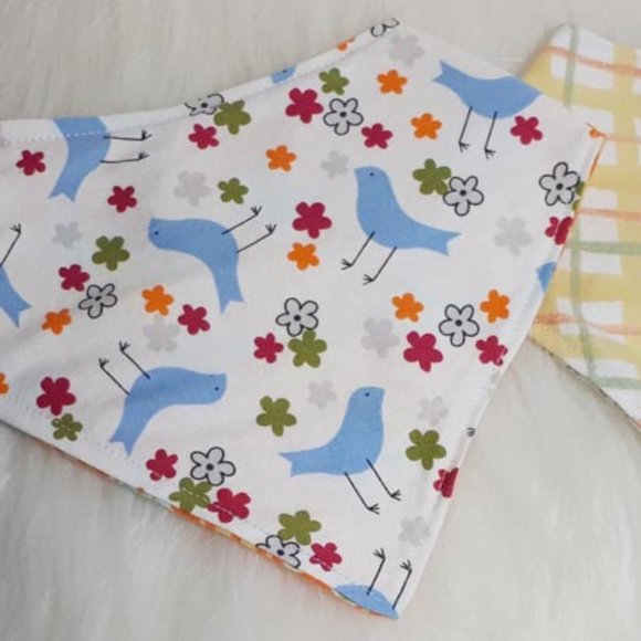 Handmade bandanna bibs. Set of 2. New - Picture 1 of 3